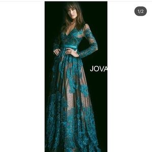 NEVER WORN GREEN DRESS